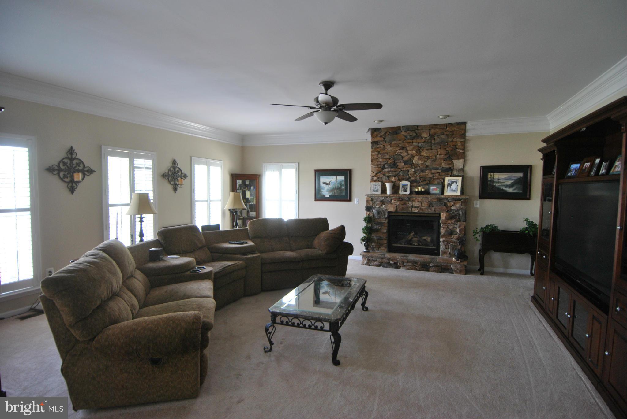 CANTER FARMS - Residential