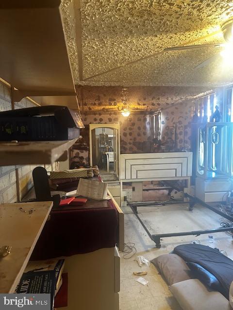 MILL CREEK - Residential