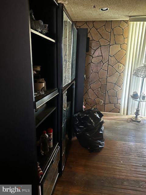 MILL CREEK - Residential