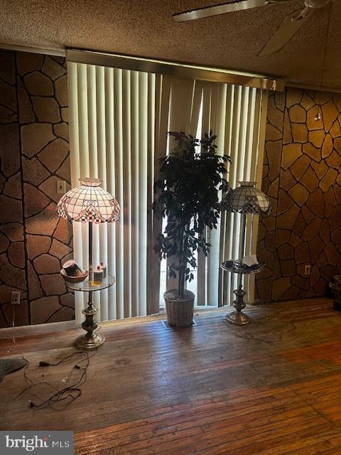 MILL CREEK - Residential