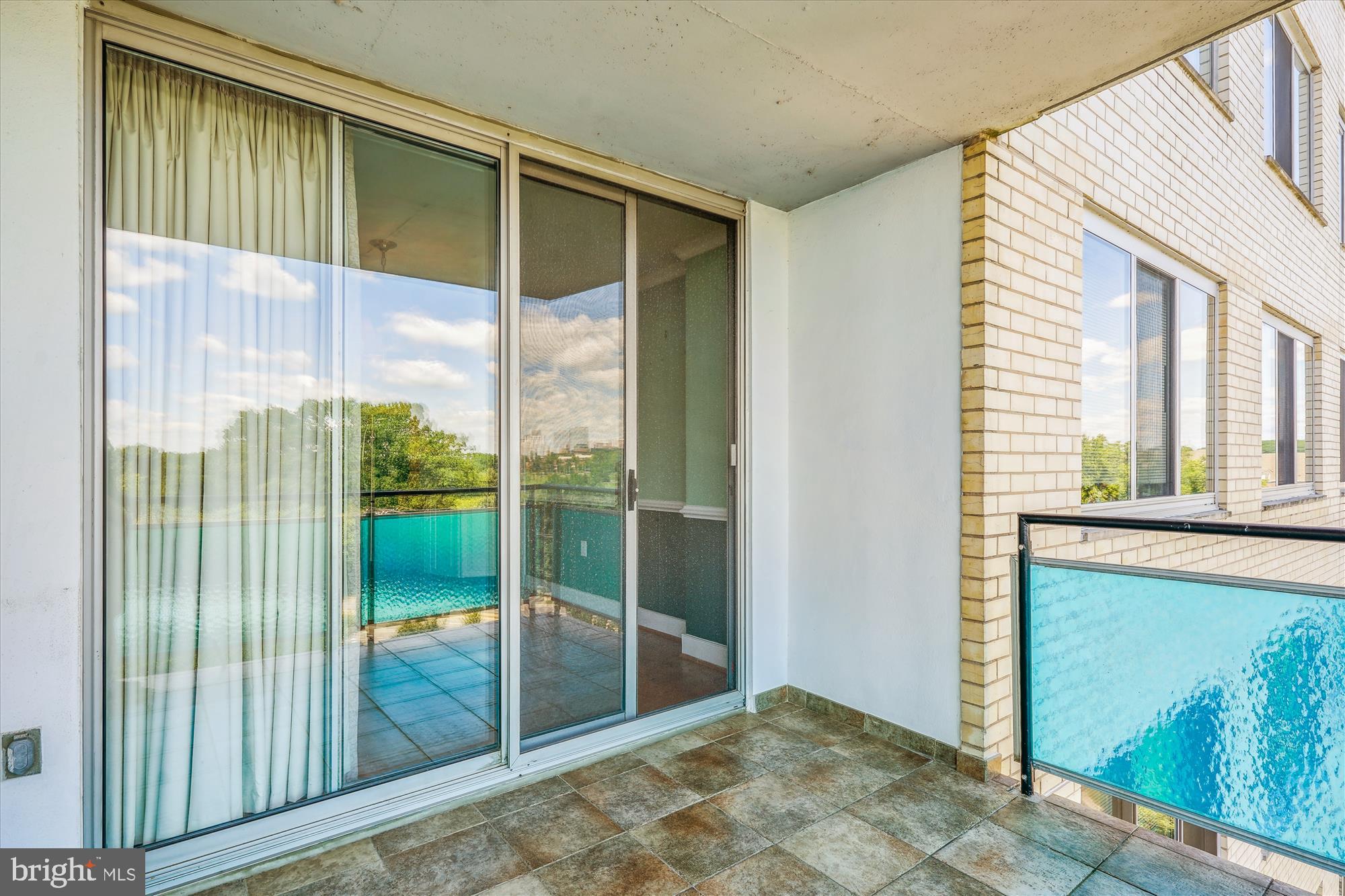 GROSVENOR PARK - Residential