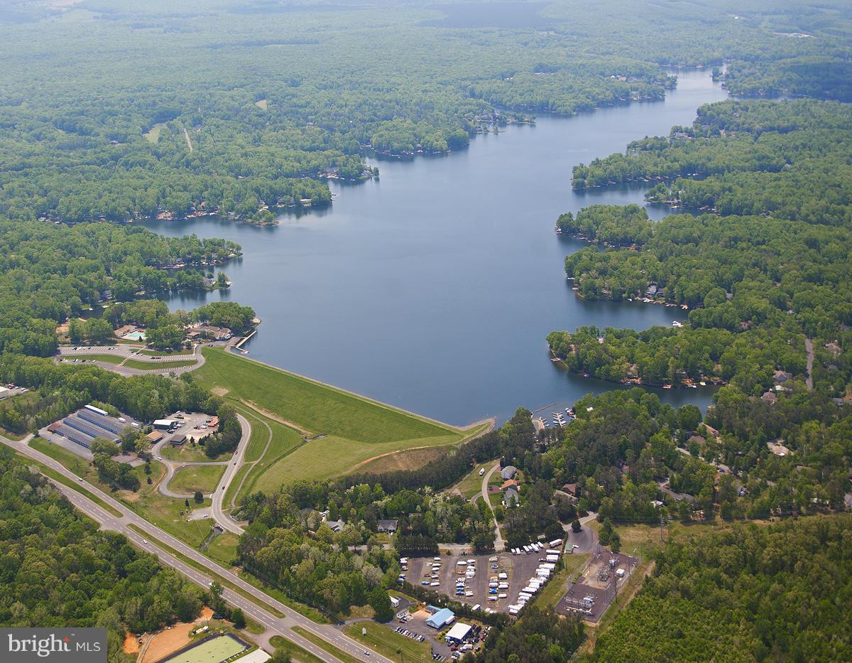 LAKE OF THE WOODS - Residential
