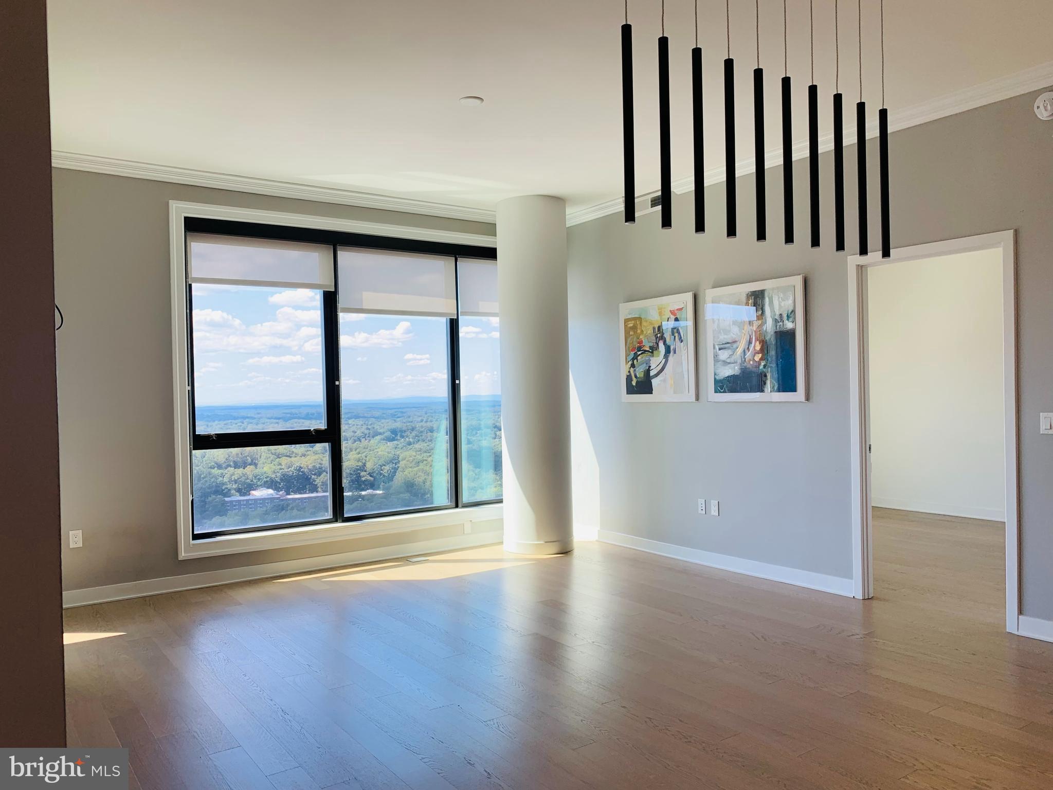 THE VERSE CONDO - Residential Lease