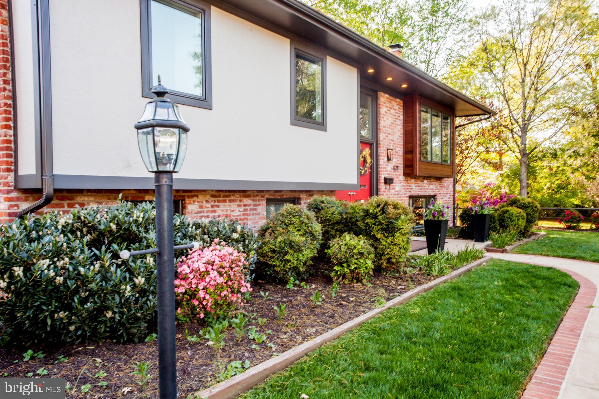 VIENNA WOODS - Residential