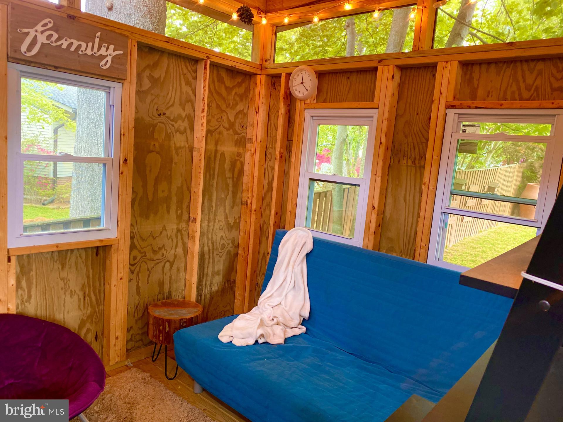 VIENNA WOODS - Residential