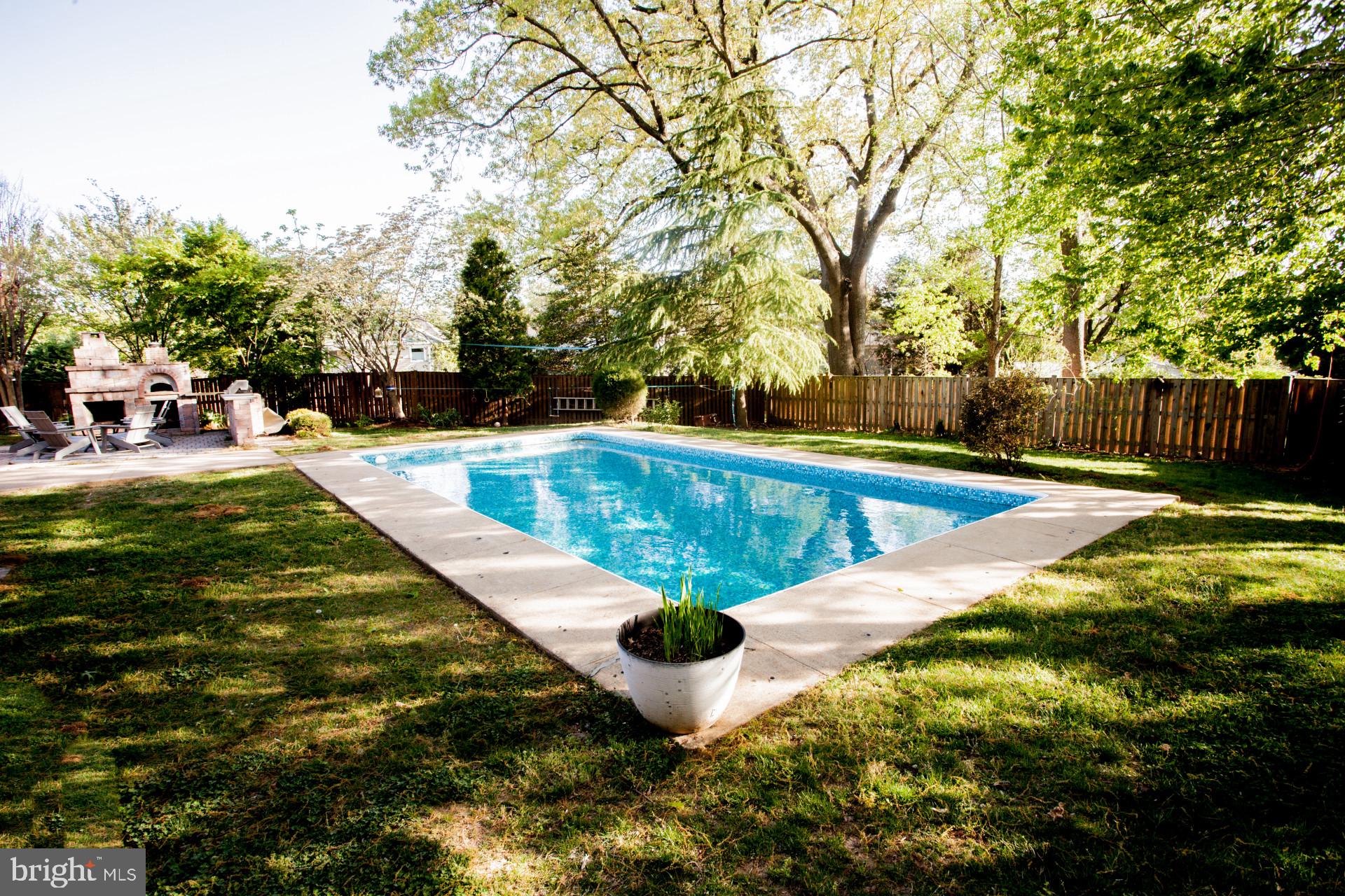 VIENNA WOODS - Residential