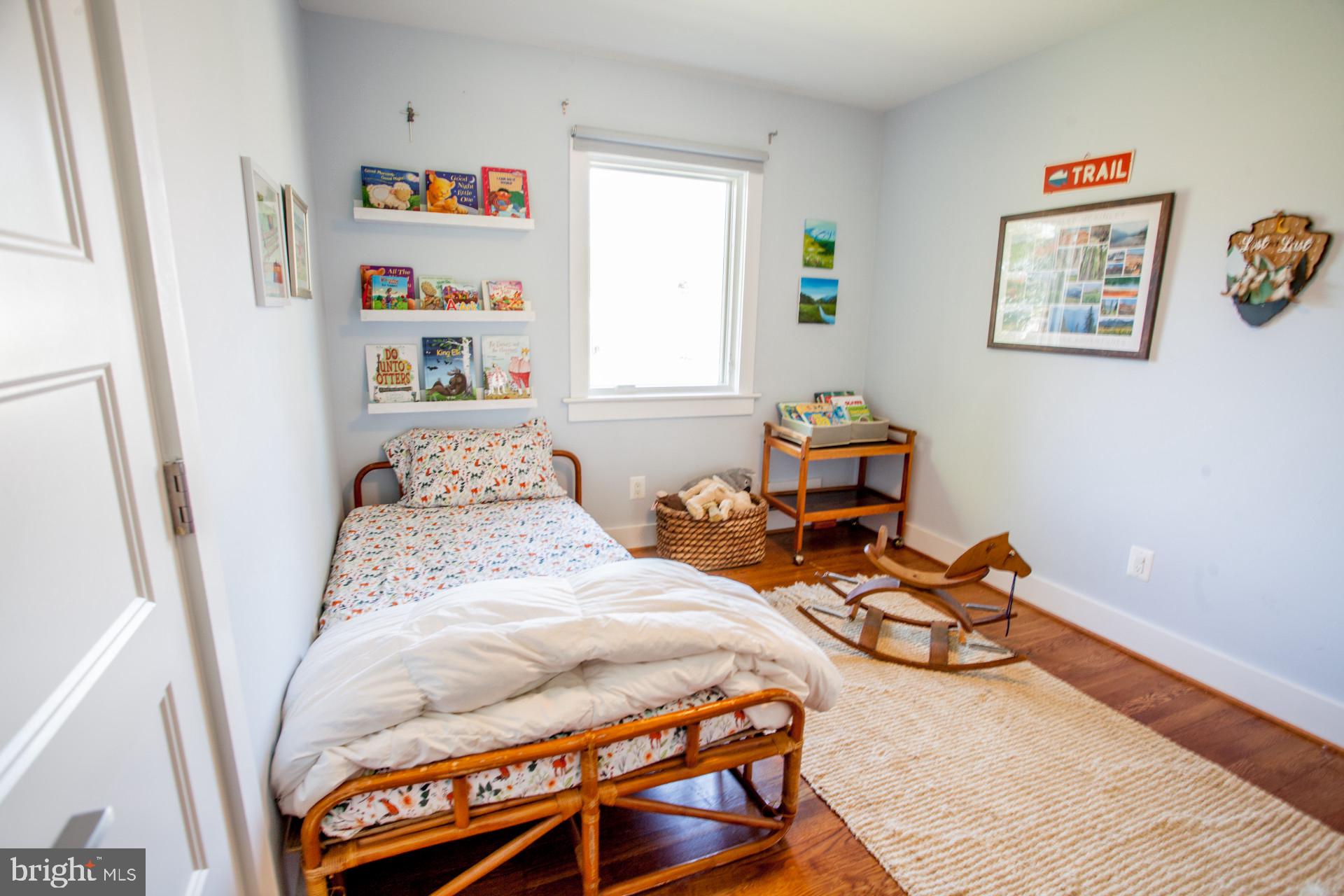 VIENNA WOODS - Residential