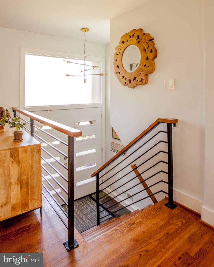 VIENNA WOODS - Residential