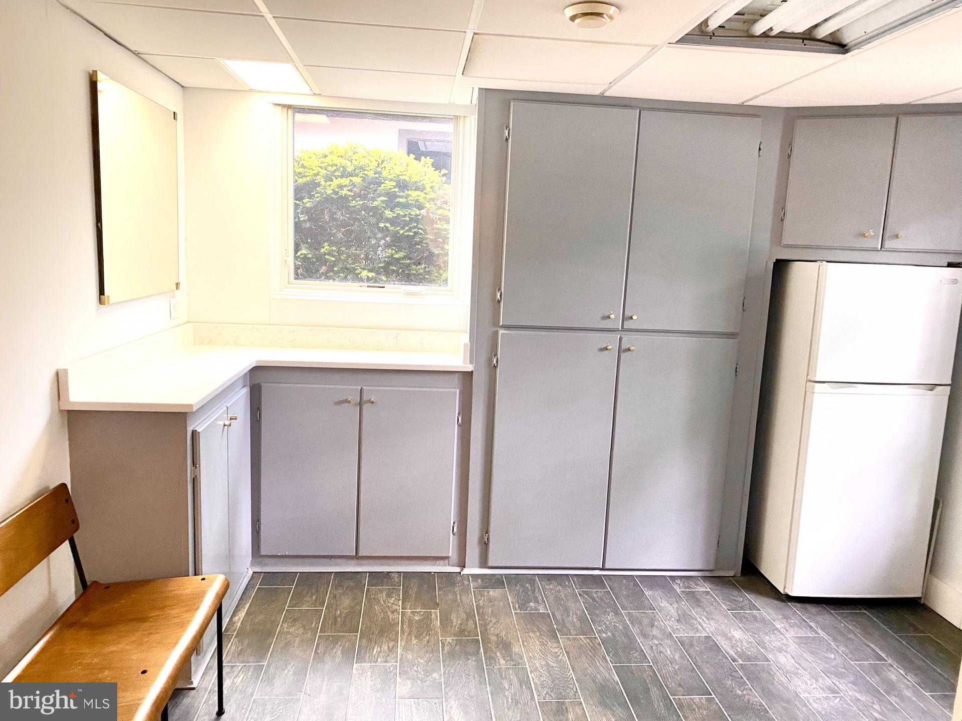 VIENNA WOODS - Residential