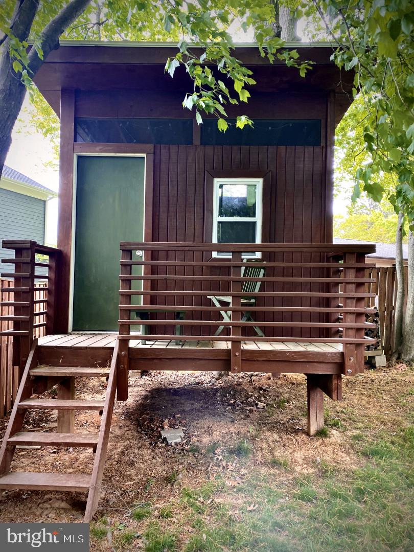 VIENNA WOODS - Residential