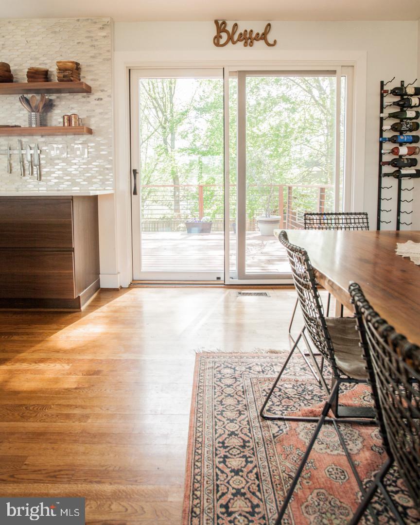 VIENNA WOODS - Residential