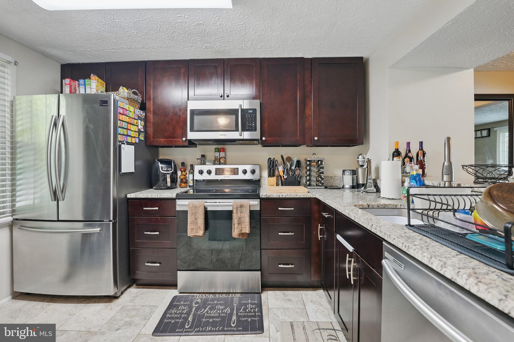 8706 PINNACLE ROCK COURT