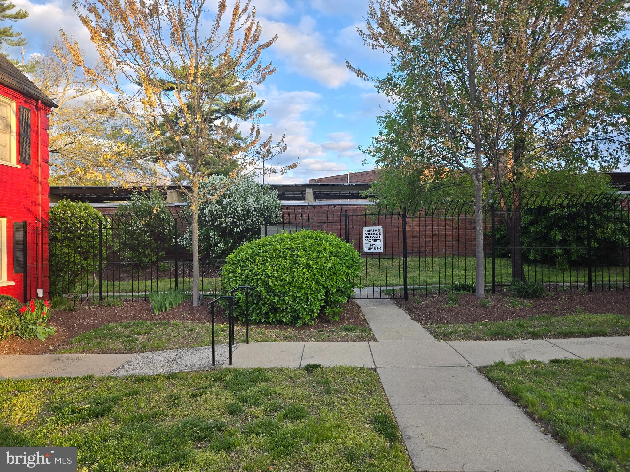 2125 SUITLAND TERRACE SE 101