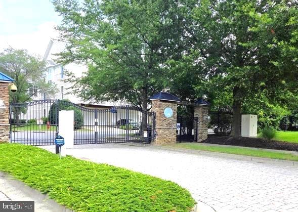 324 SHIPYARD DRIVE 83