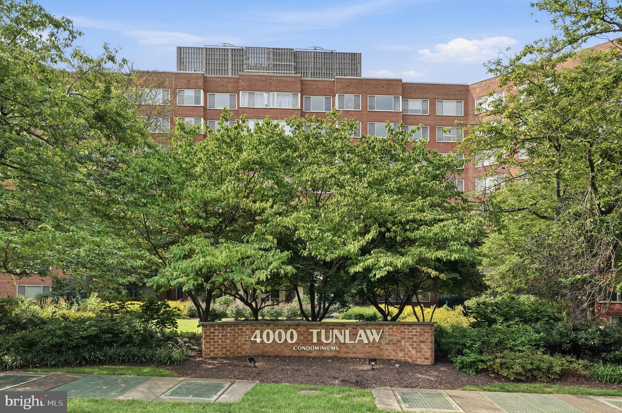 4000 TUNLAW ROAD NW 619