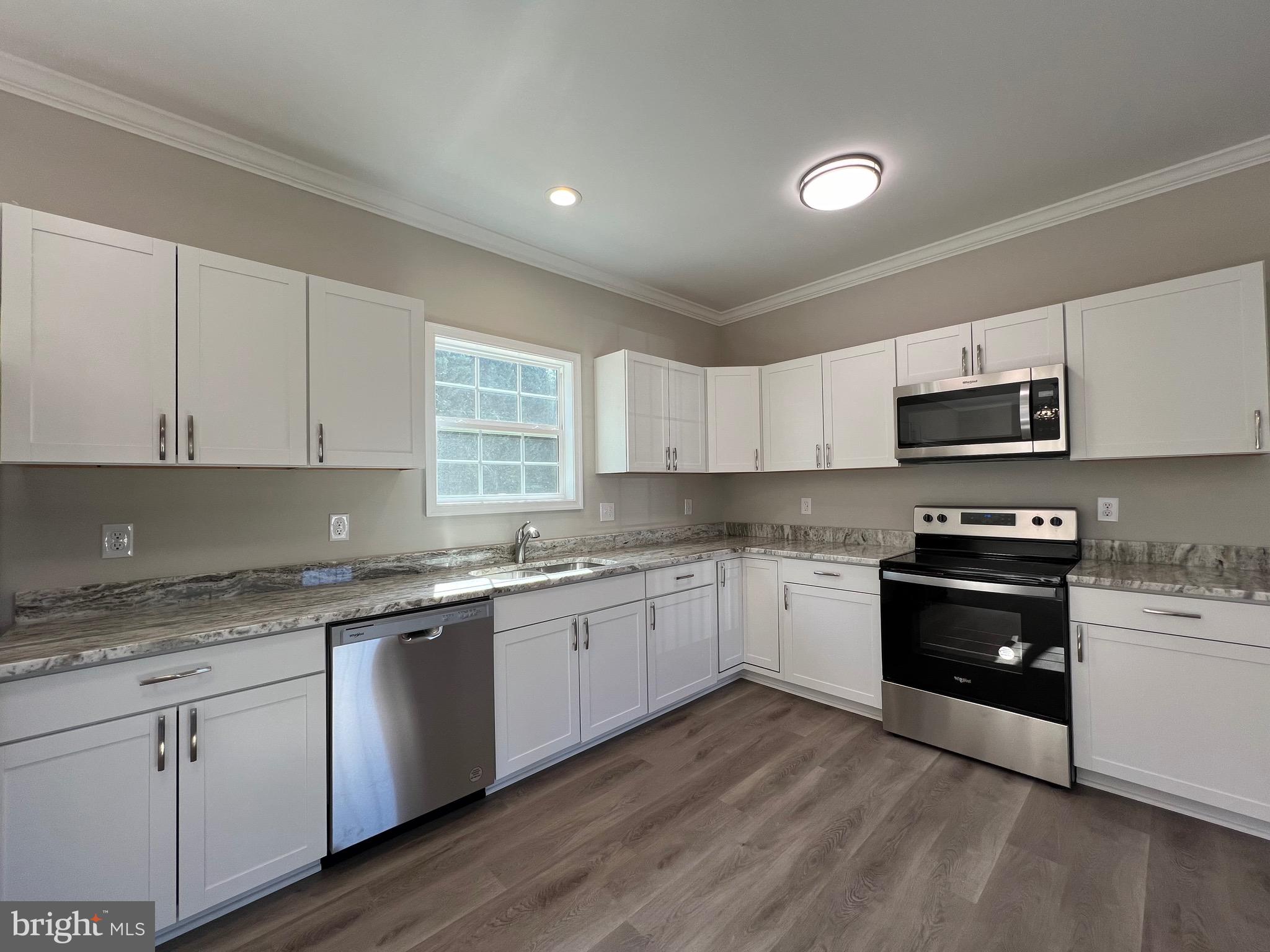 HERON POINT - Residential