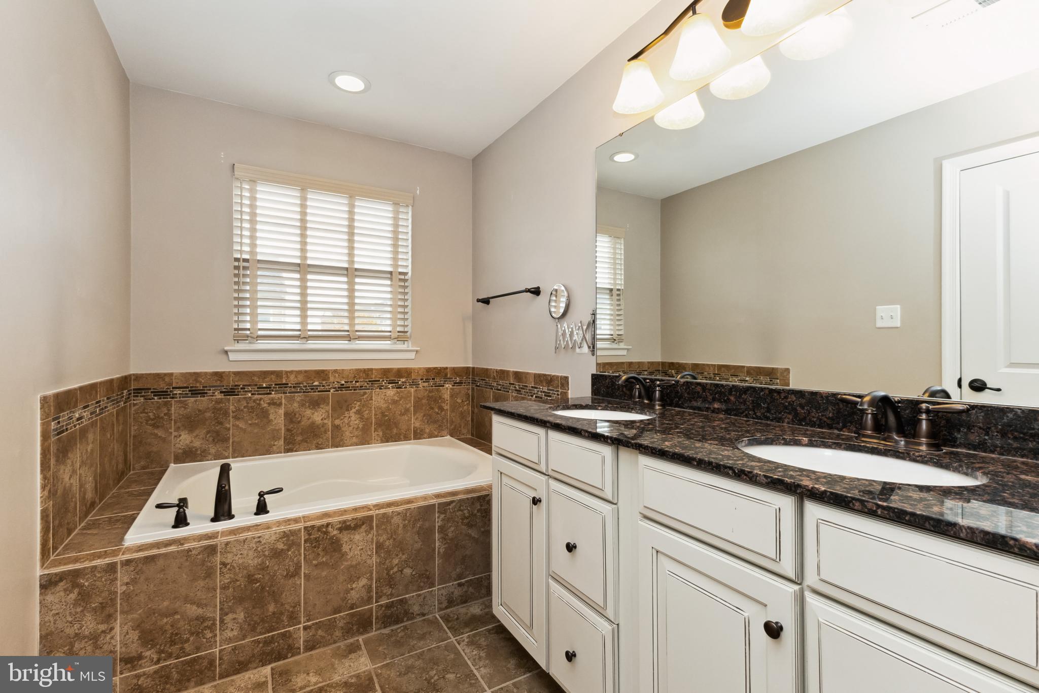 WENTWORTH GREEN - Residential