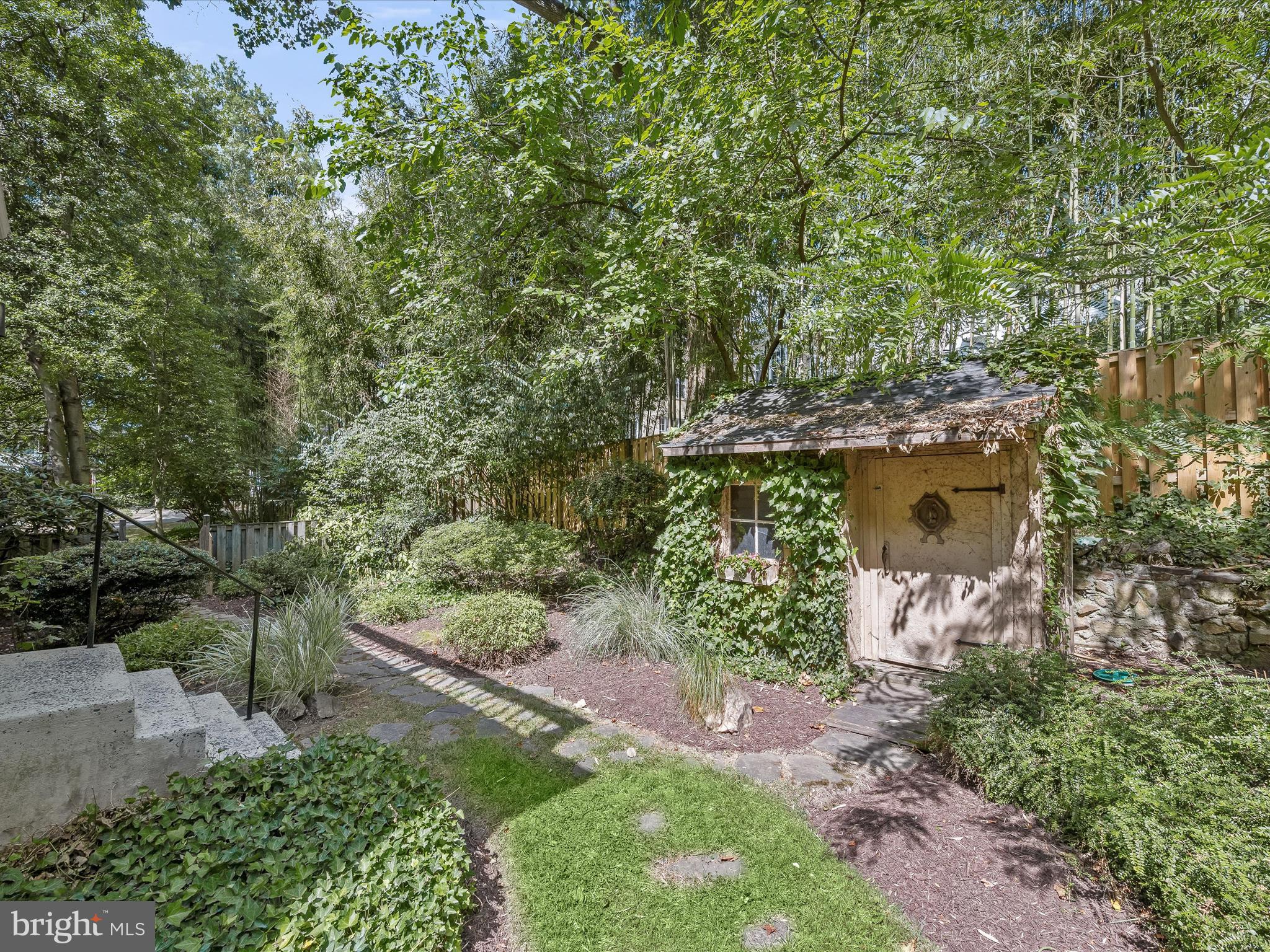 SOMERSET HEIGHTS - Residential