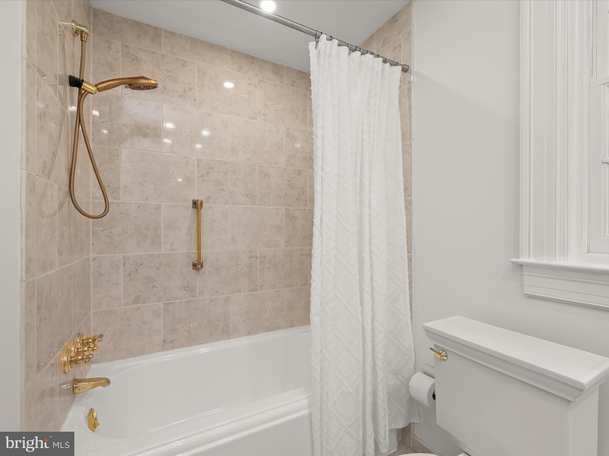 SOMERSET HEIGHTS - Residential