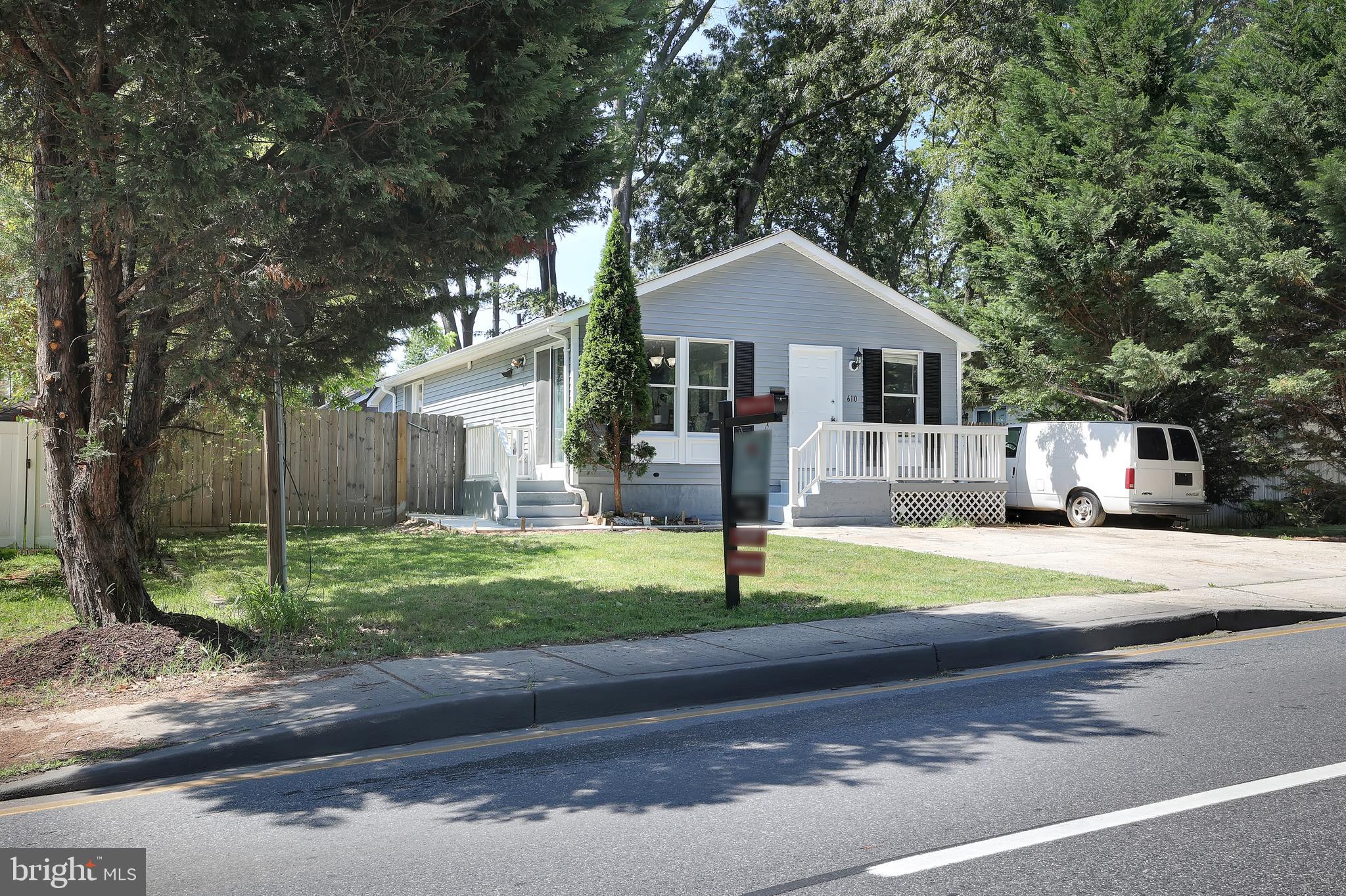 OAK GROVE - Residential