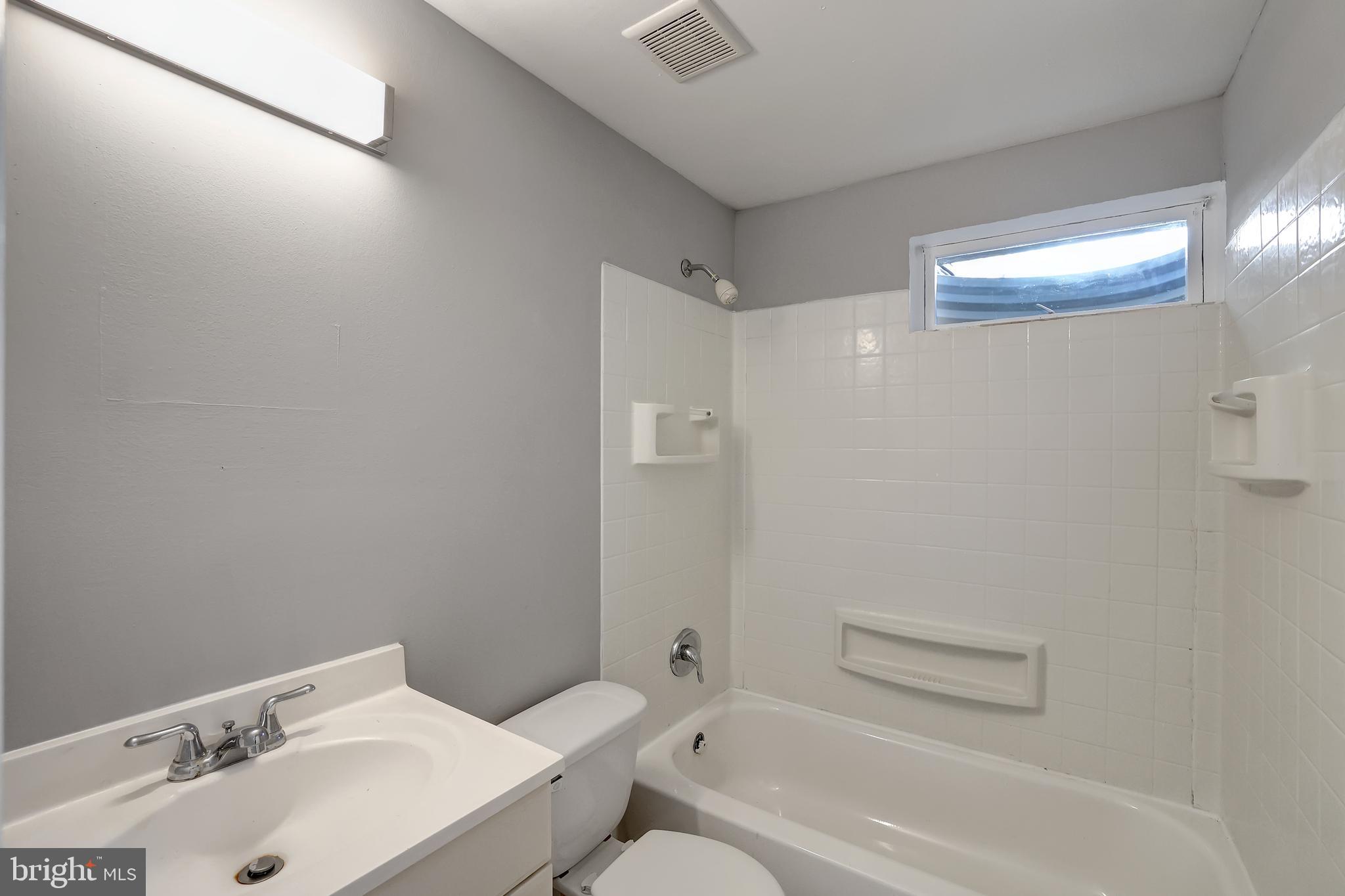 OAK GROVE - Residential