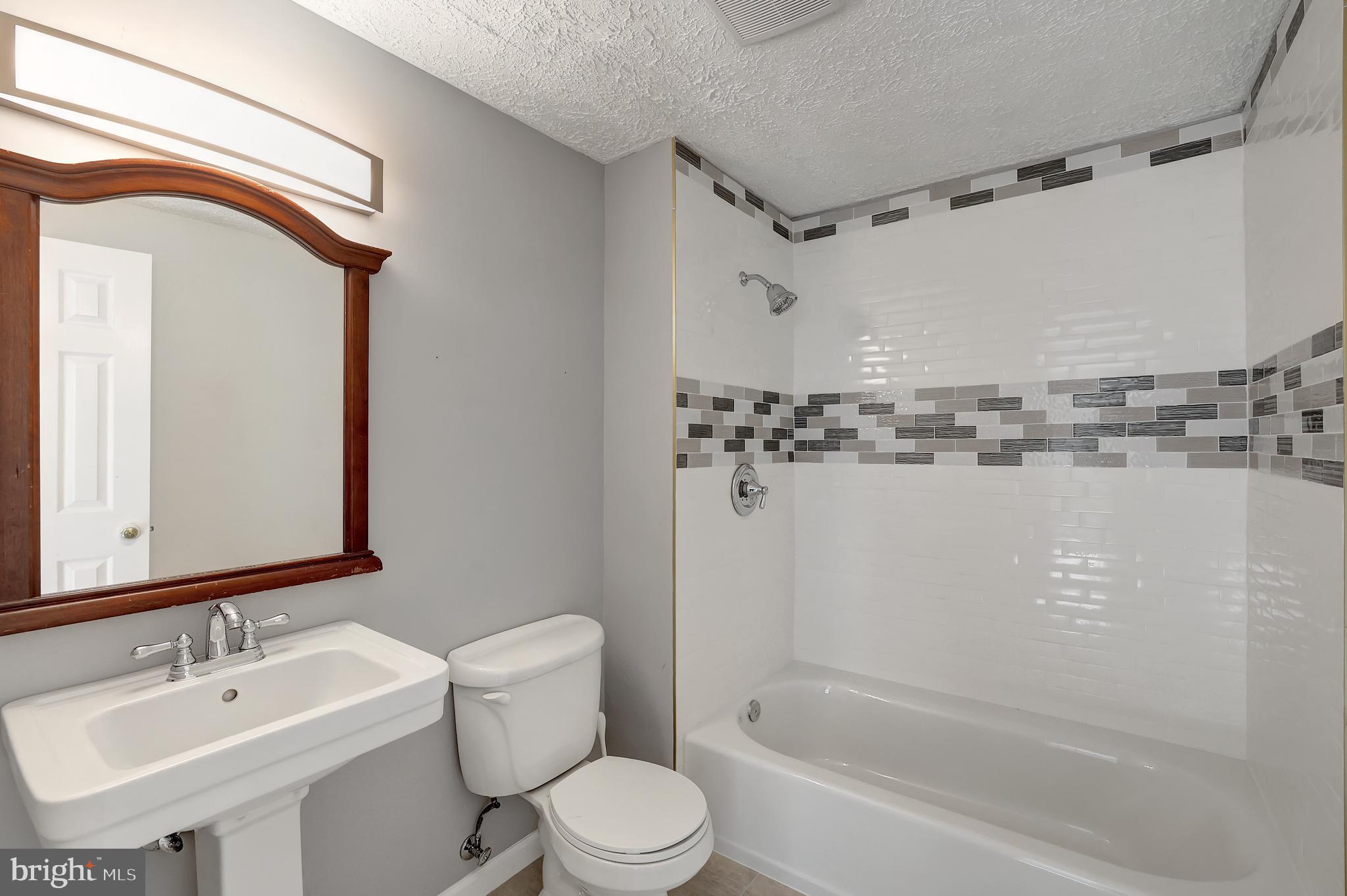 OAK GROVE - Residential