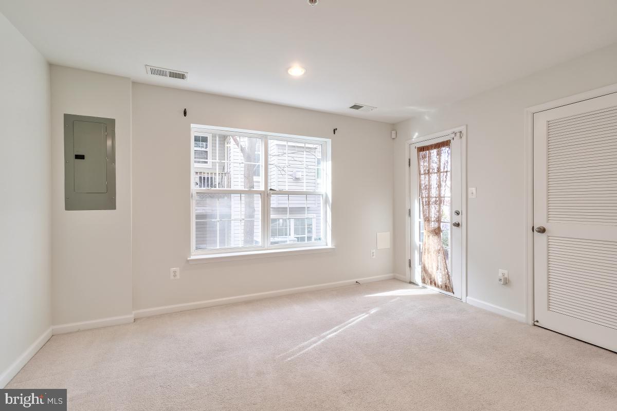 GATEWAY COMMONS - Residential