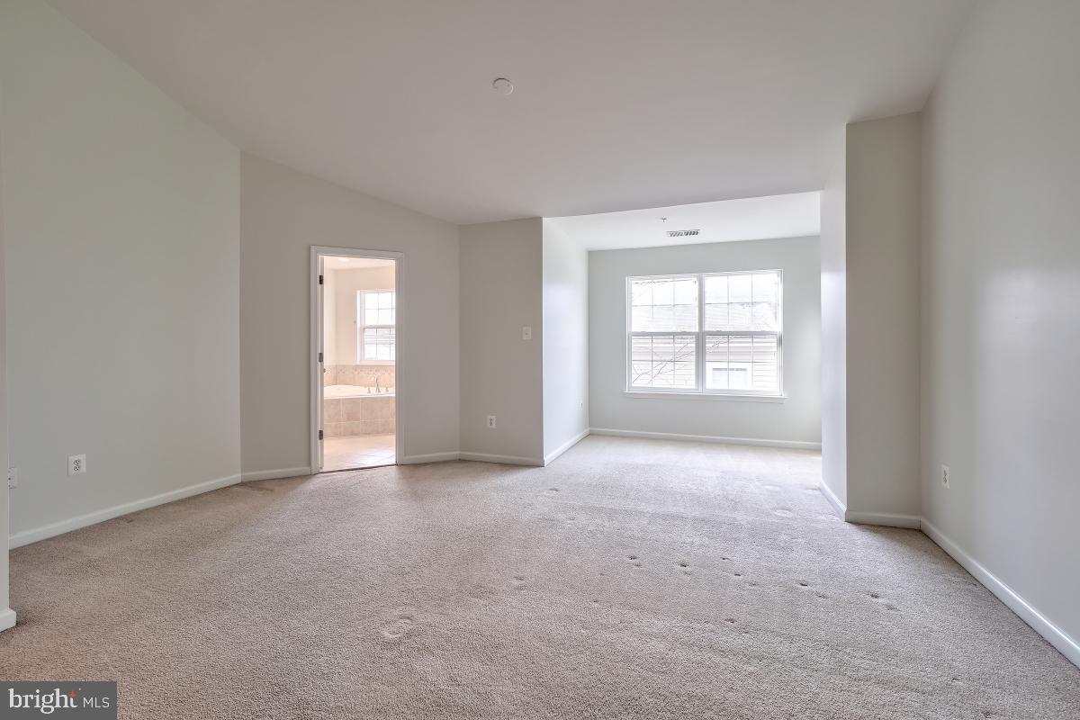 GATEWAY COMMONS - Residential