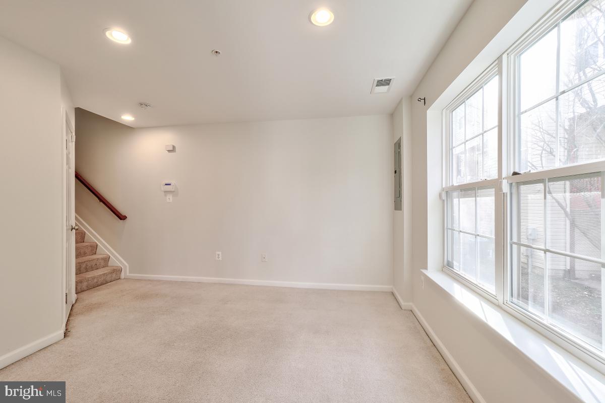 GATEWAY COMMONS - Residential