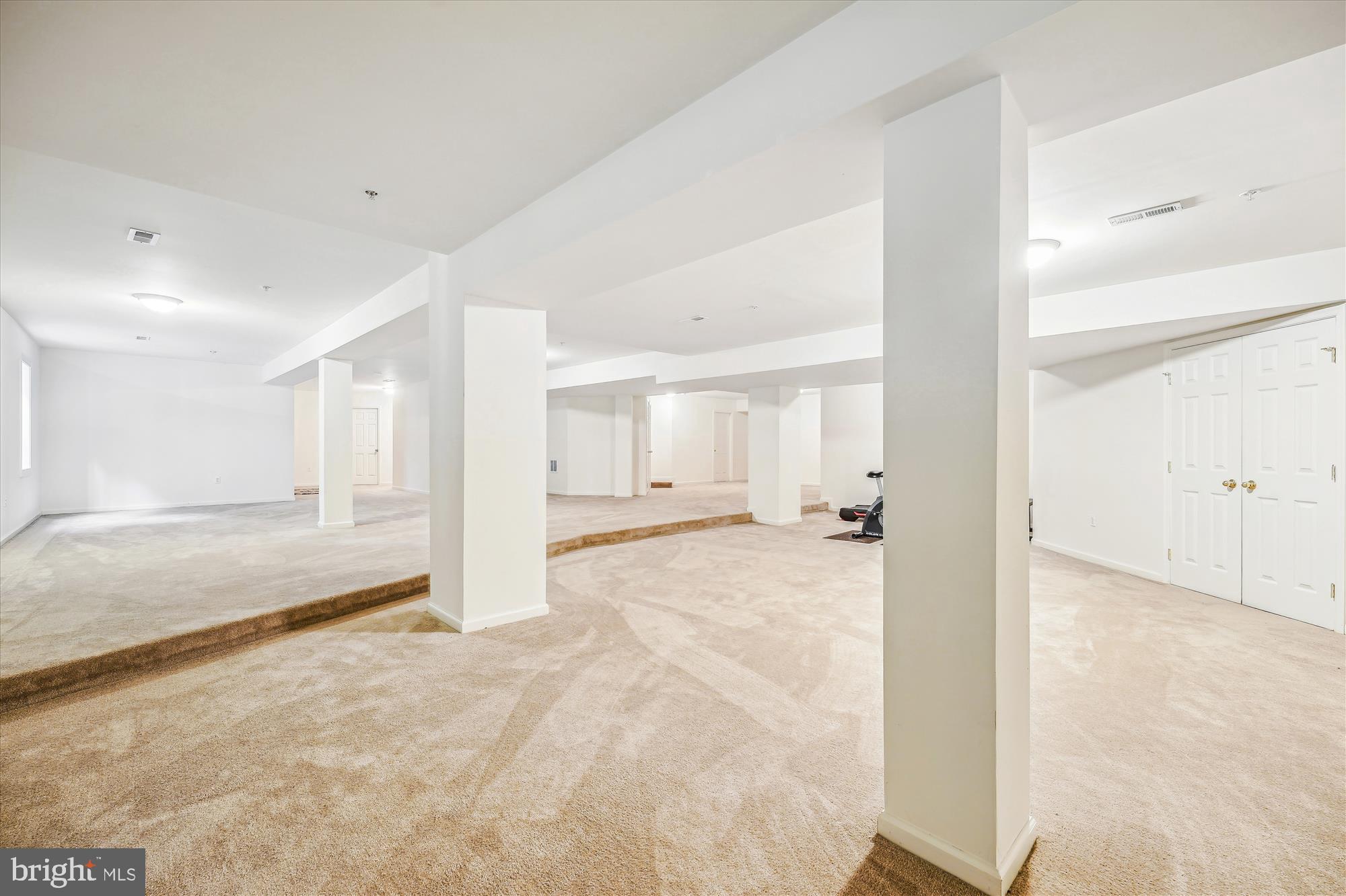 BEACON HILL ESTATES - Residential