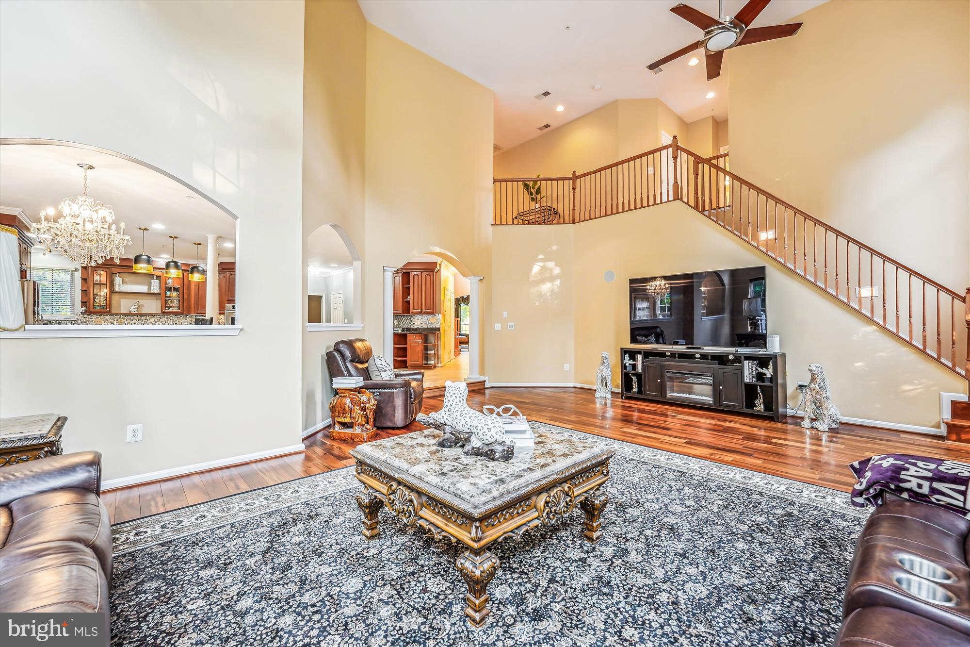 BEACON HILL ESTATES - Residential