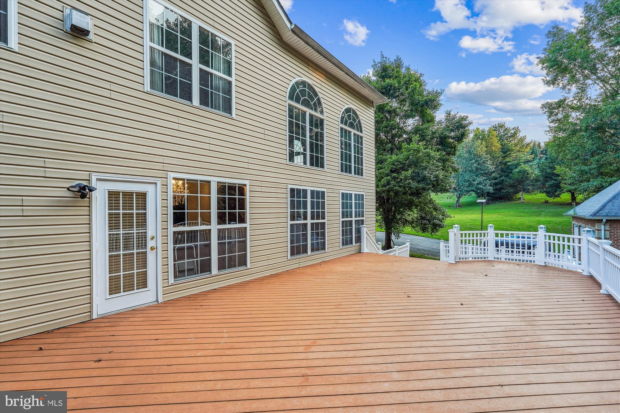 BEACON HILL ESTATES - Residential