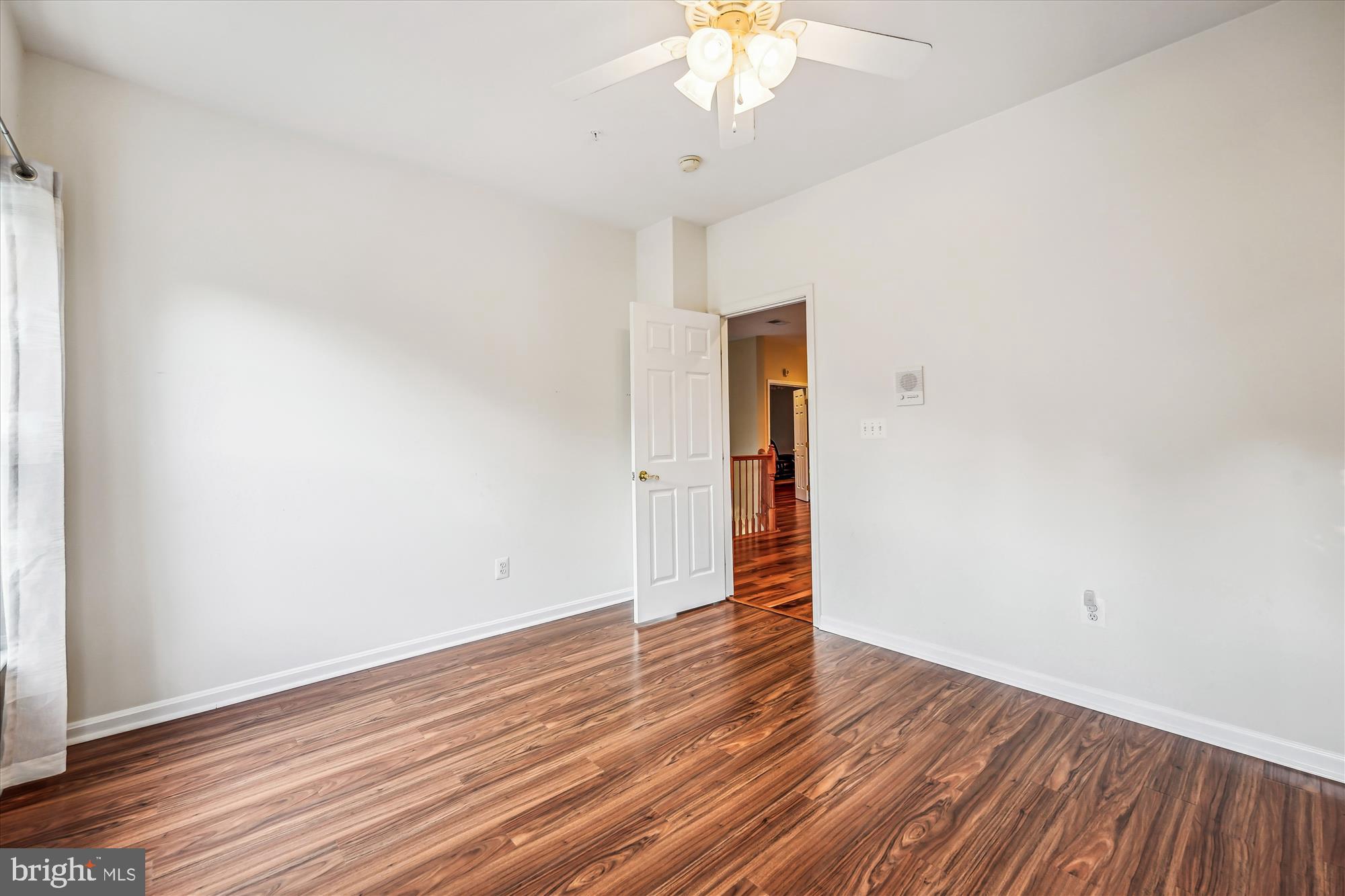 BEACON HILL ESTATES - Residential