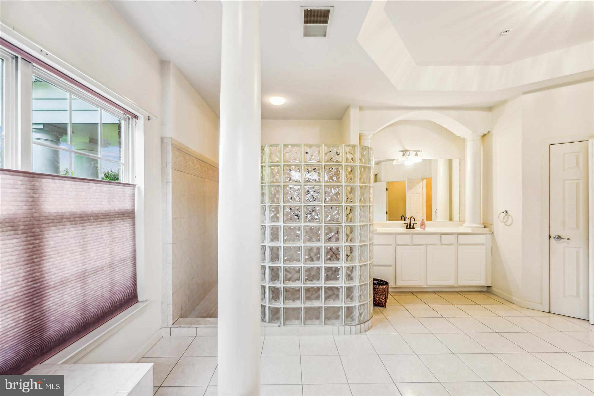 BEACON HILL ESTATES - Residential