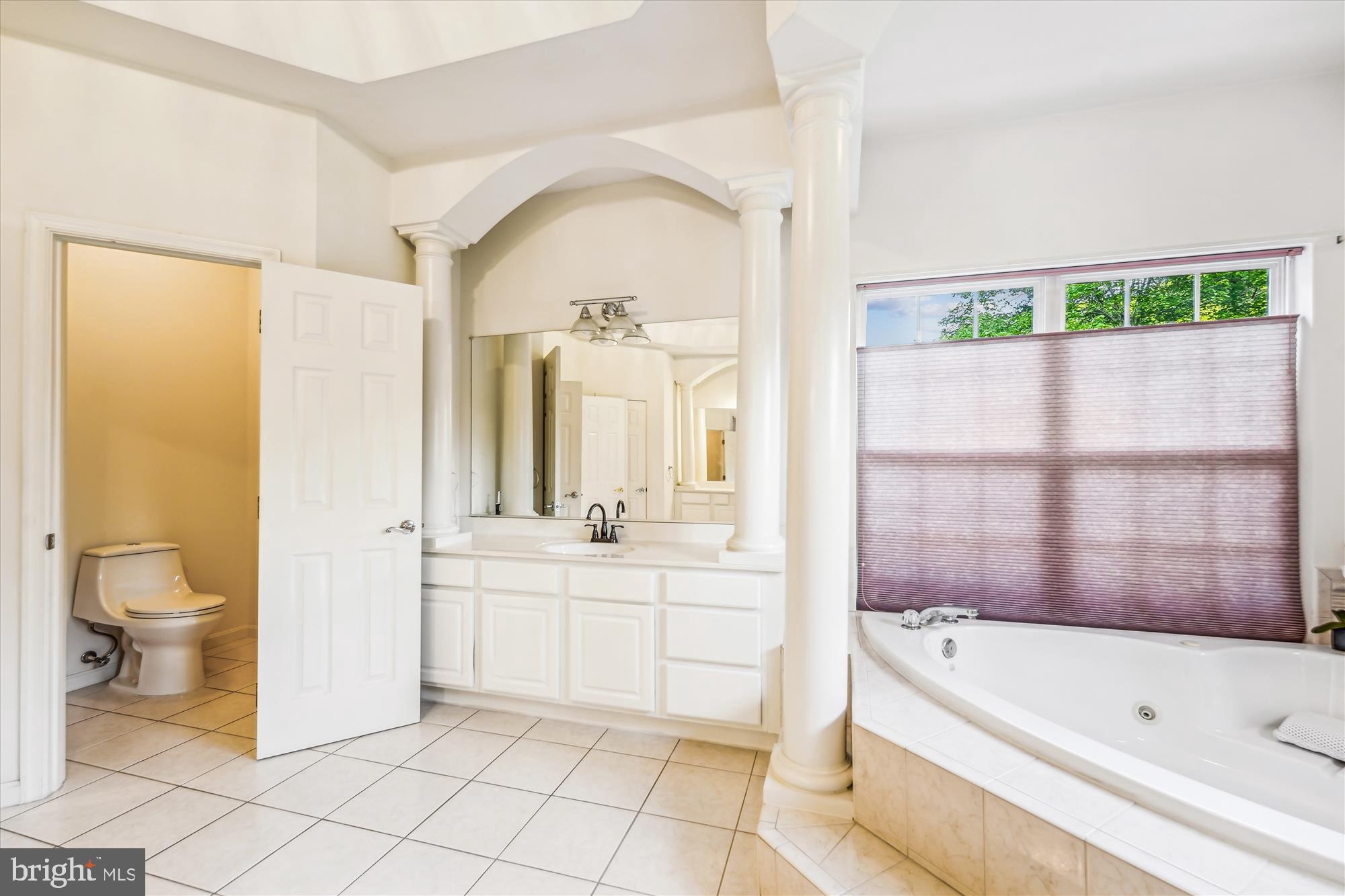 BEACON HILL ESTATES - Residential