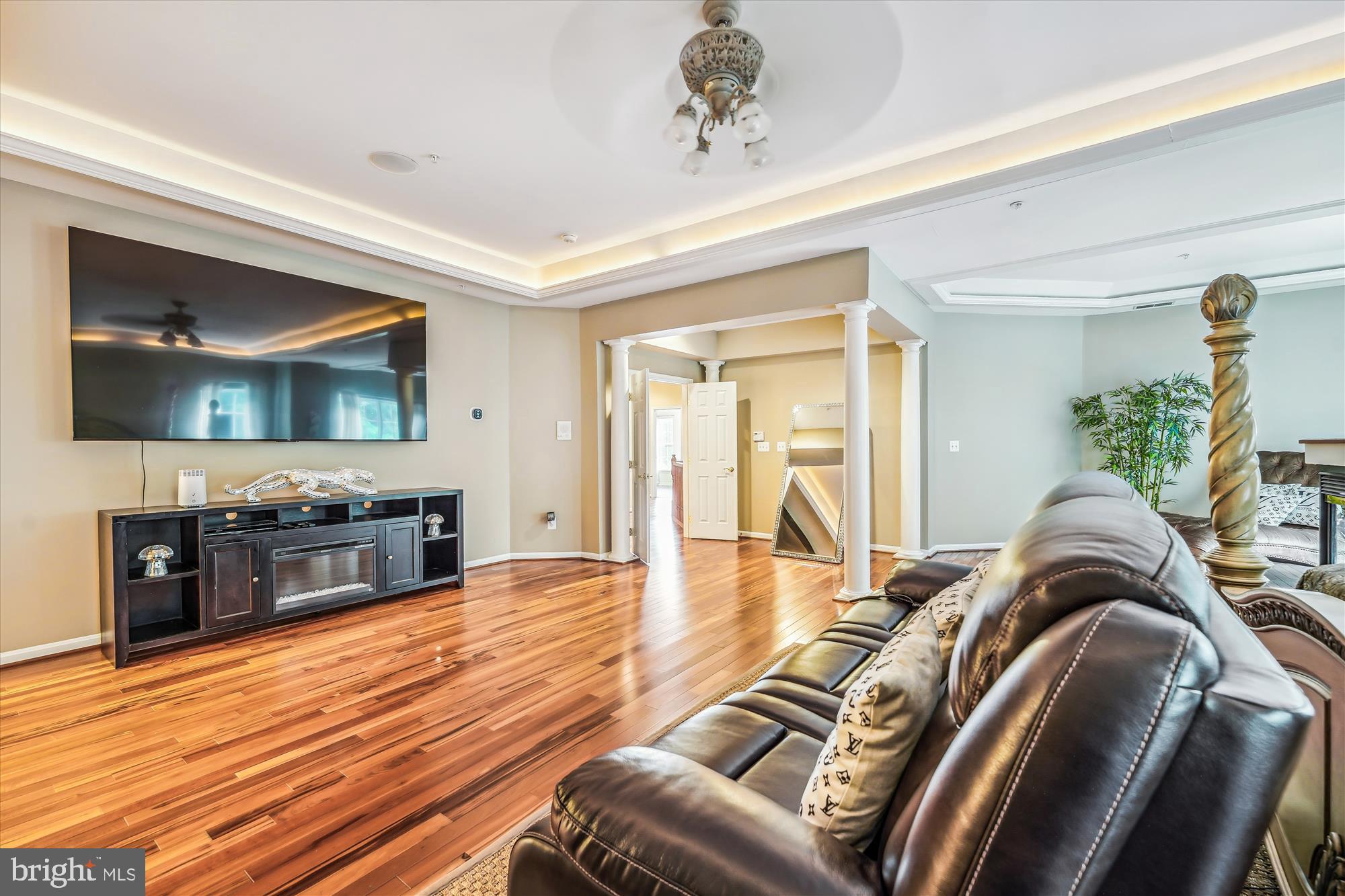 BEACON HILL ESTATES - Residential