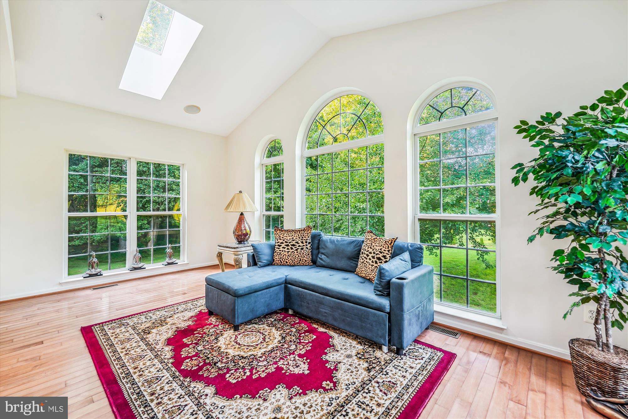 BEACON HILL ESTATES - Residential