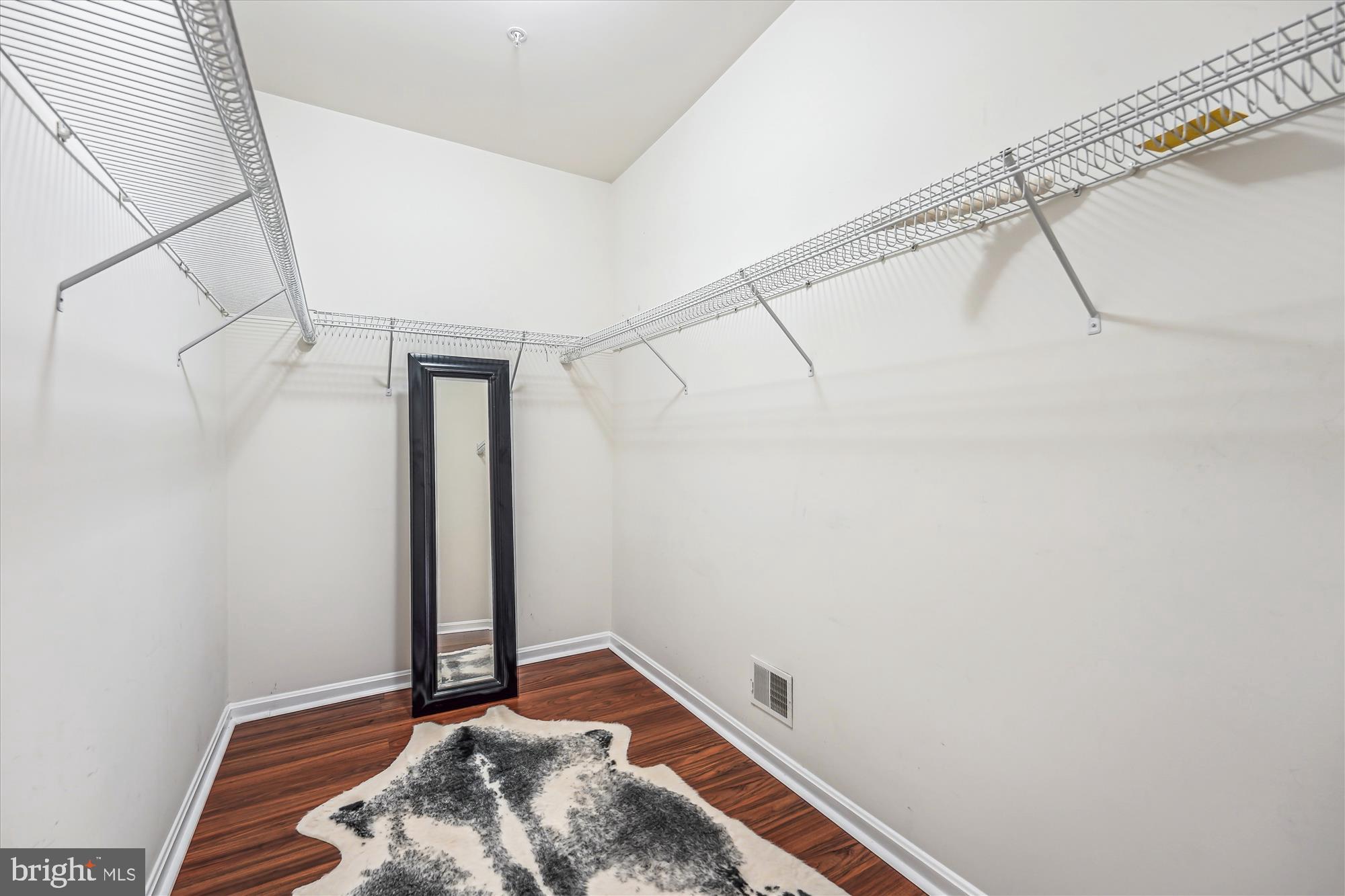 BEACON HILL ESTATES - Residential