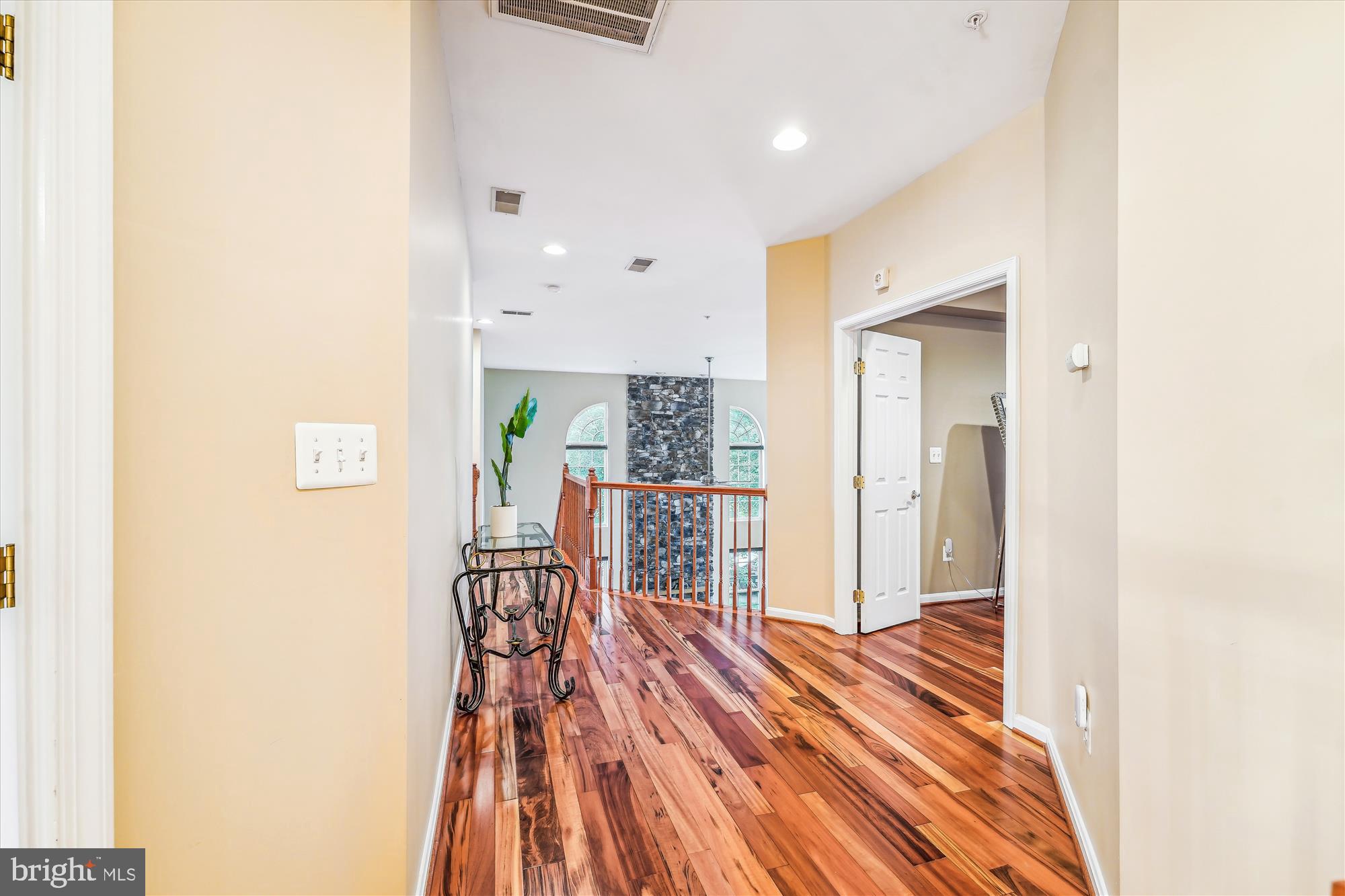 BEACON HILL ESTATES - Residential