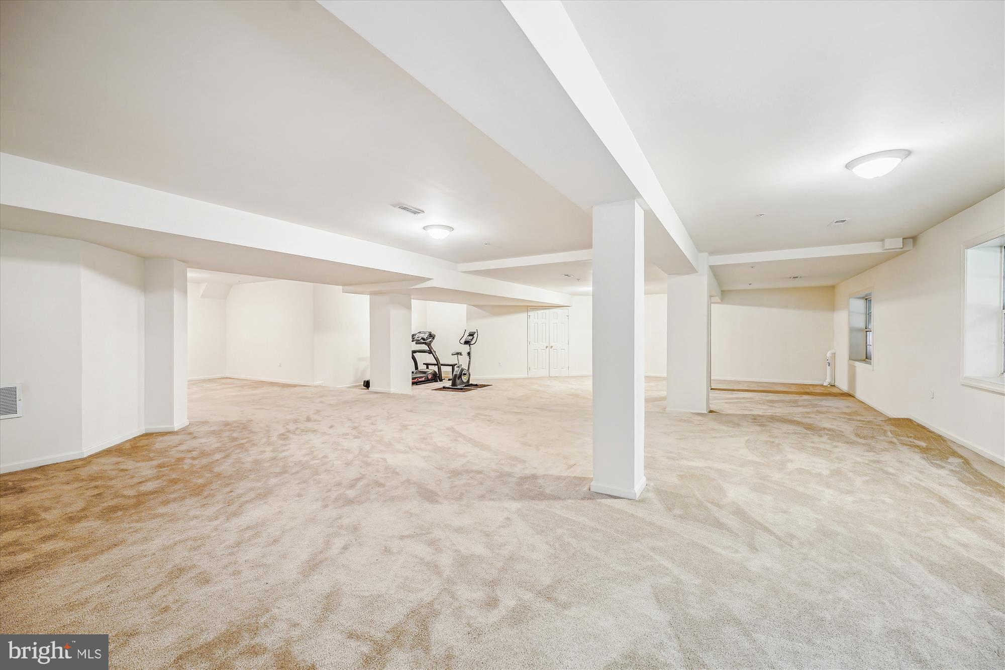 BEACON HILL ESTATES - Residential