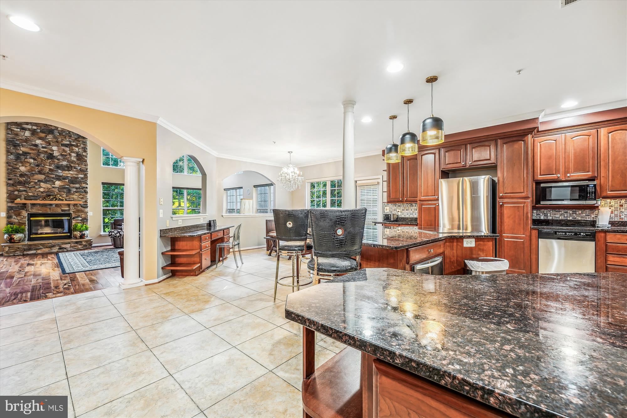 BEACON HILL ESTATES - Residential