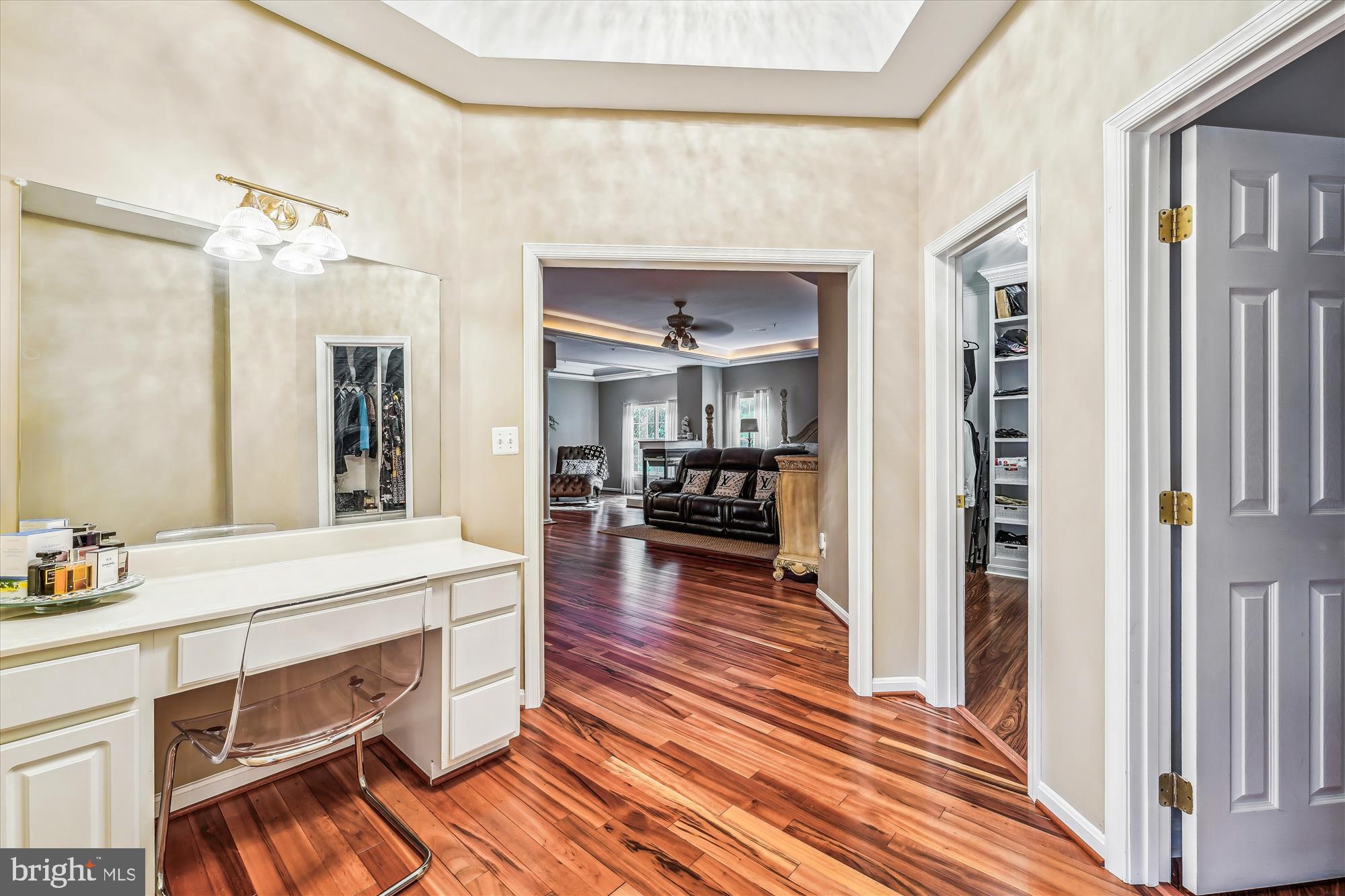 BEACON HILL ESTATES - Residential