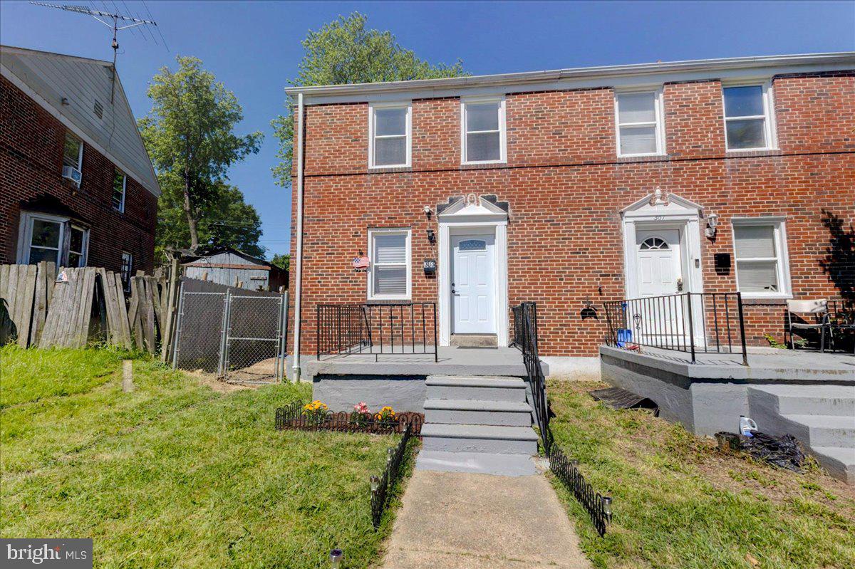 RADNOR WINSTON - Residential