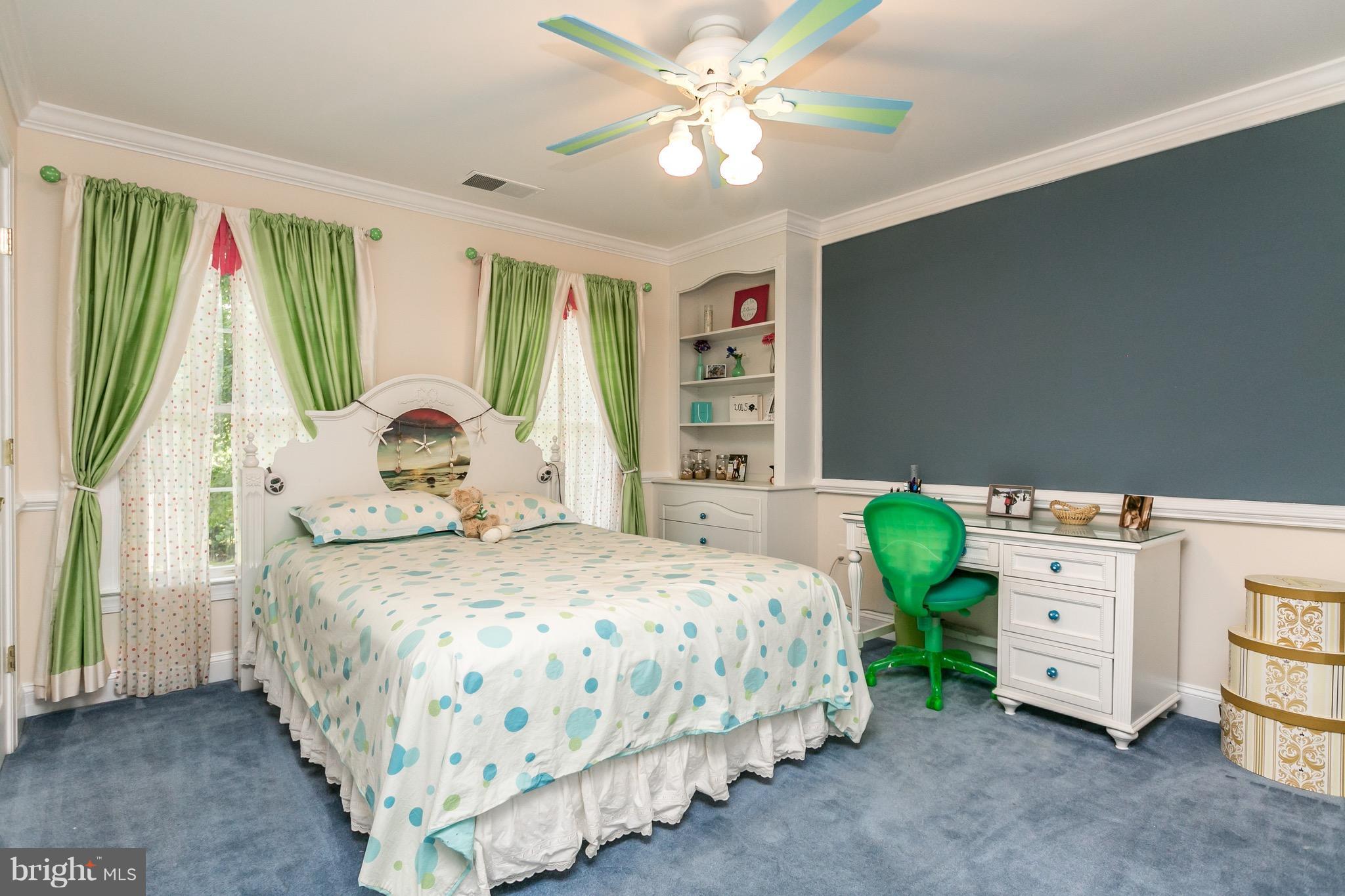 CHESTNUT WOODS - Residential Lease