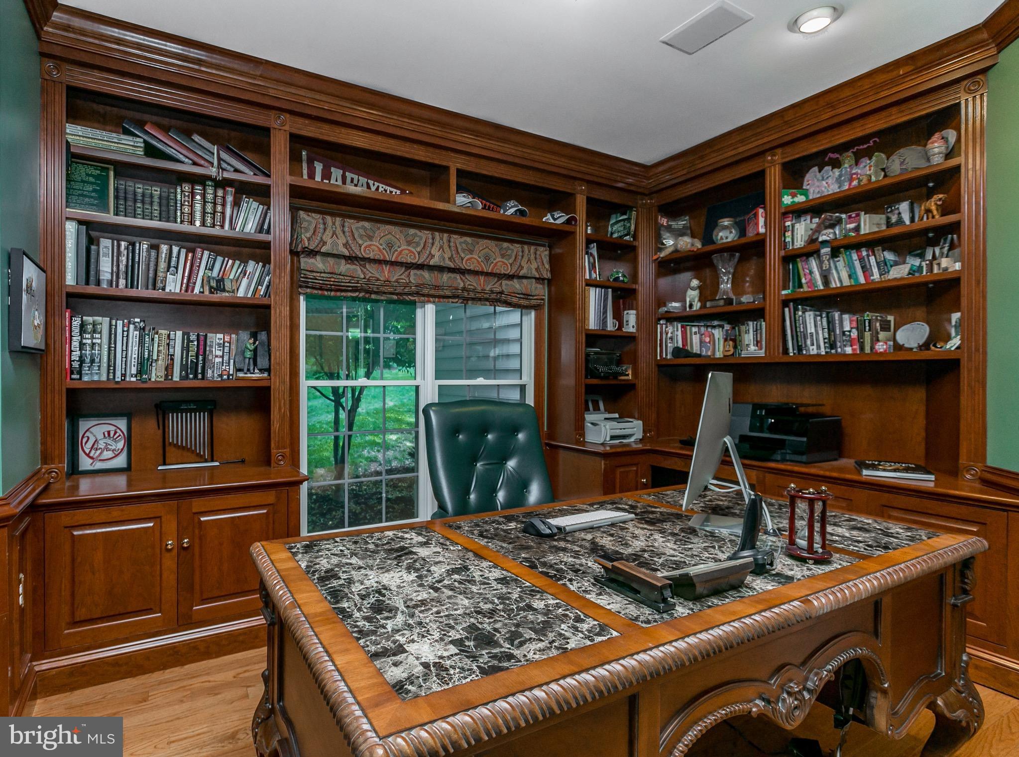 CHESTNUT WOODS - Residential Lease