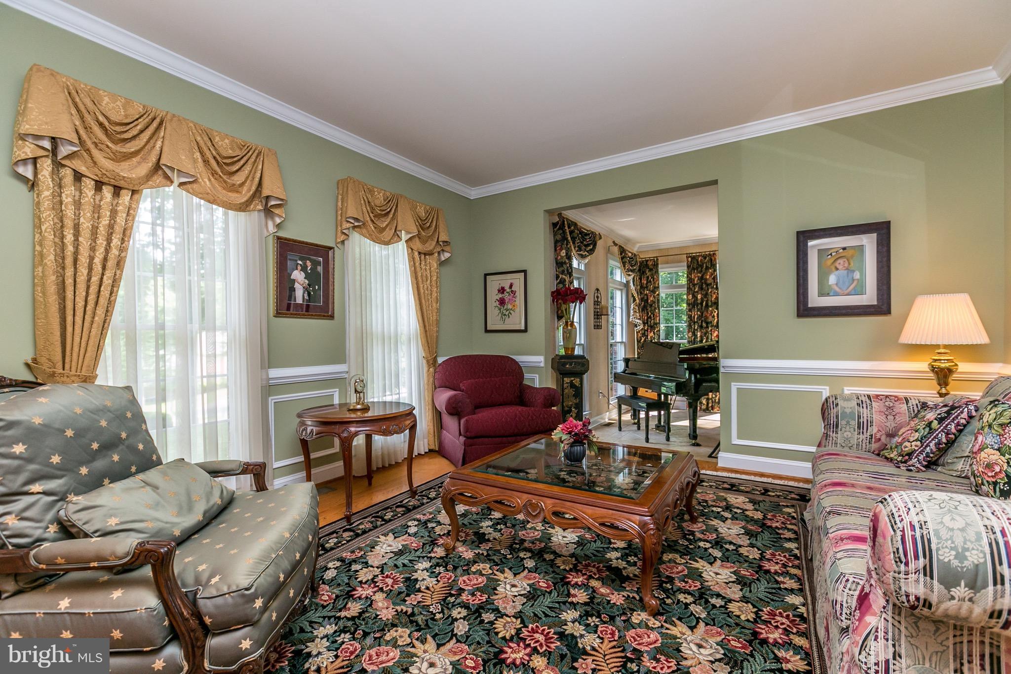 CHESTNUT WOODS - Residential Lease