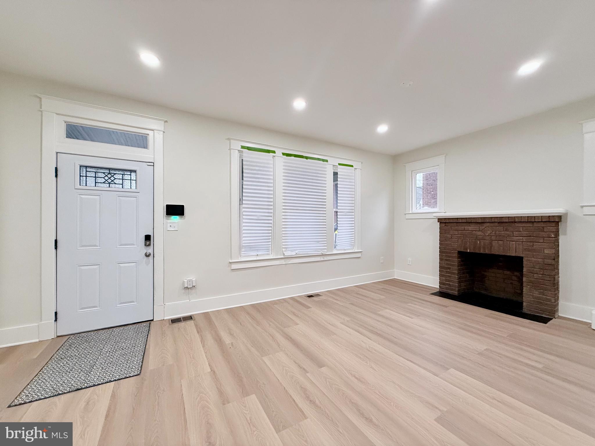 610 RALEIGH PLACE SE