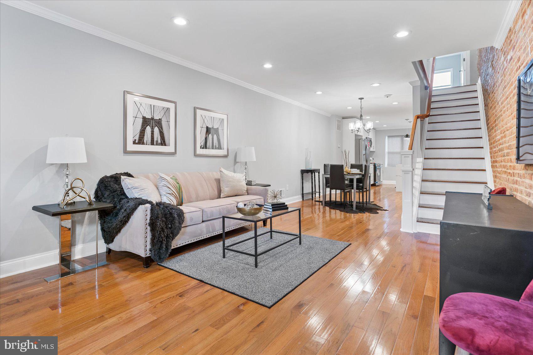 HENDERSON CROSSING - Residential