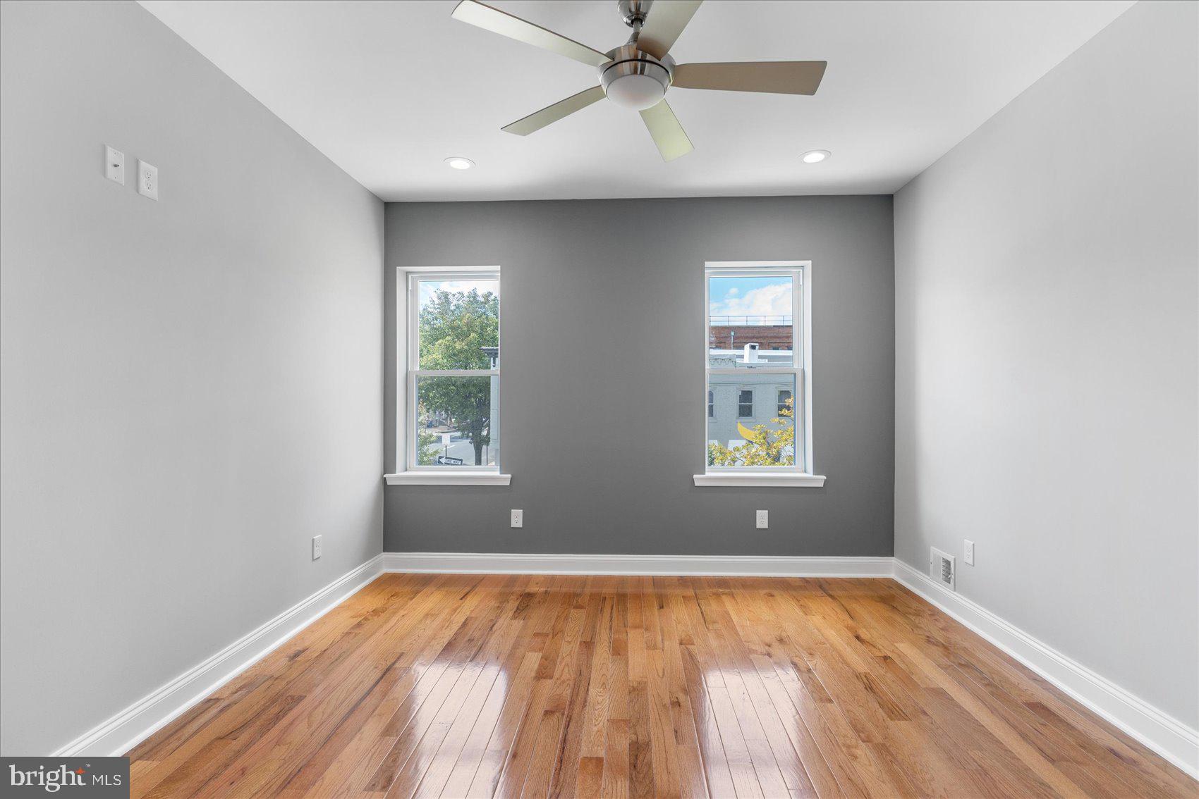 HENDERSON CROSSING - Residential