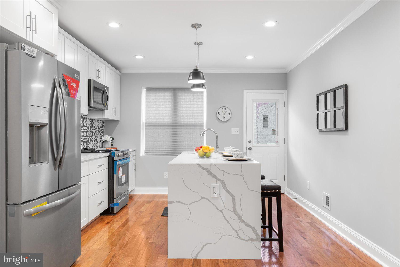 HENDERSON CROSSING - Residential